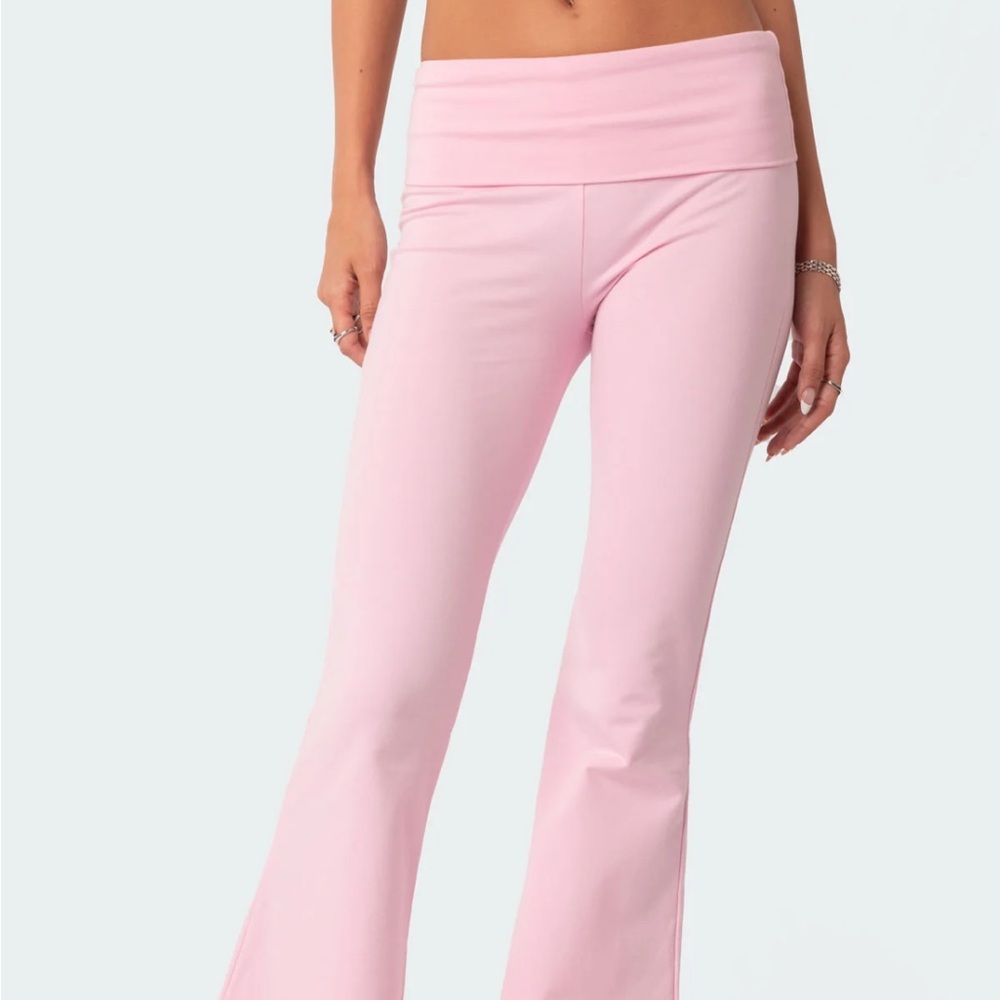 edikted naomi flared leggings pink